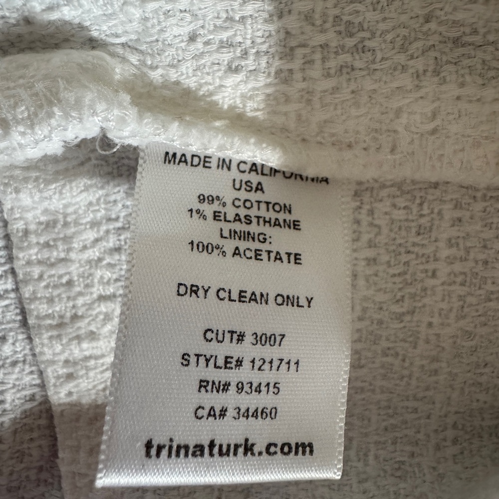 Trina Turk ivory tweed dress shorts. Size 4. GUC. - Picture 4 of 5